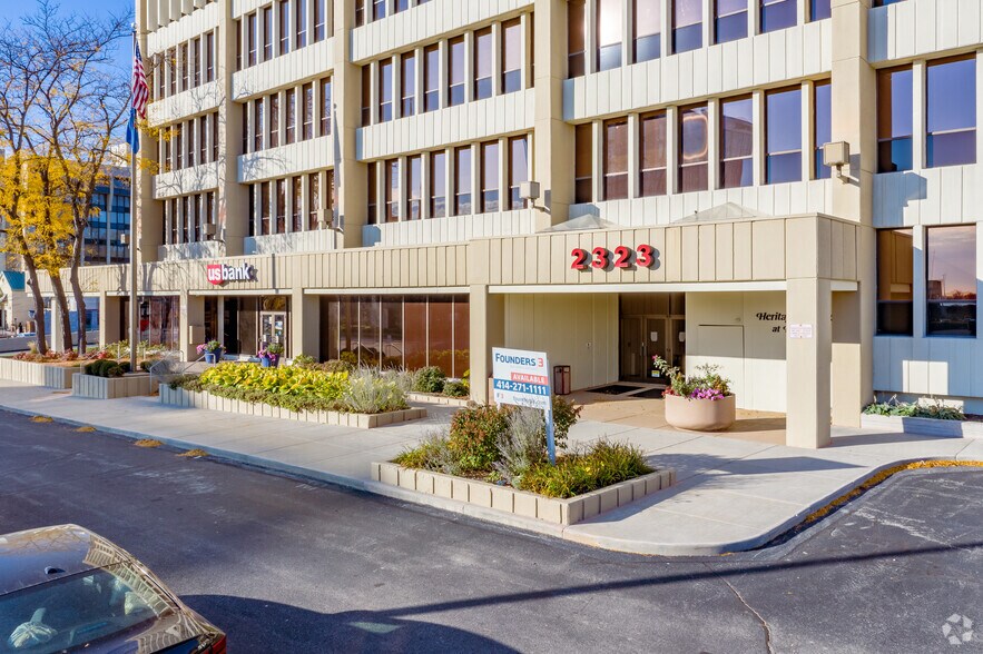 More Photos Of 2323 N Mayfair Rd, Milwaukee Office For Lease