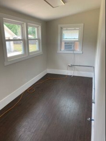 More Photos Of 10587 Hwy 78, Summerville Office For Sale