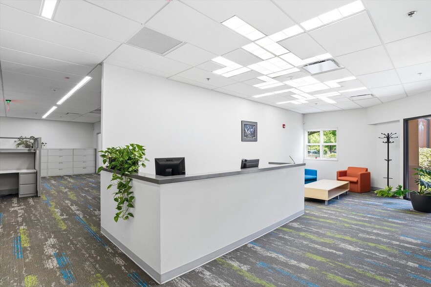 More Photos Of 15 Roszel Rd, West Windsor Office For Sale
