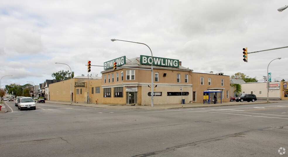 Primary Photo Of 680 Amherst St, Buffalo Bowling Alley For Sale