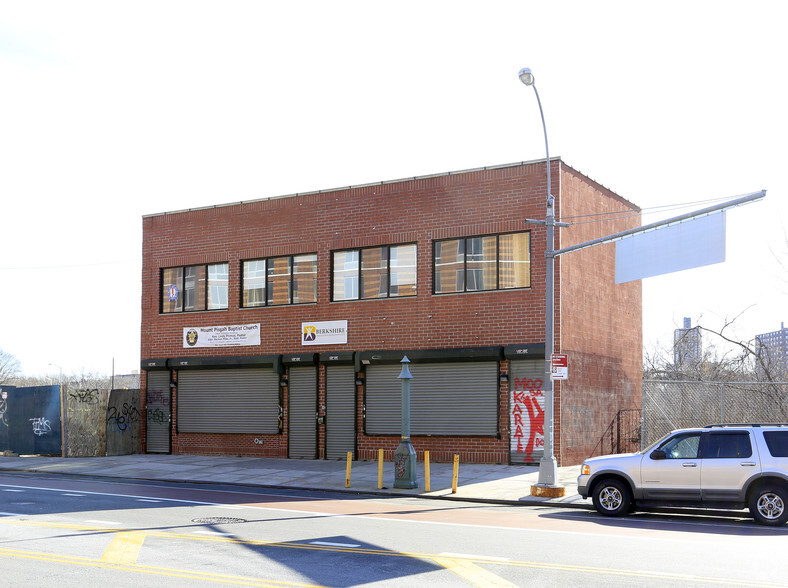 Primary Photo Of 3464 Webster Ave, Bronx Storefront Retail Office For Lease