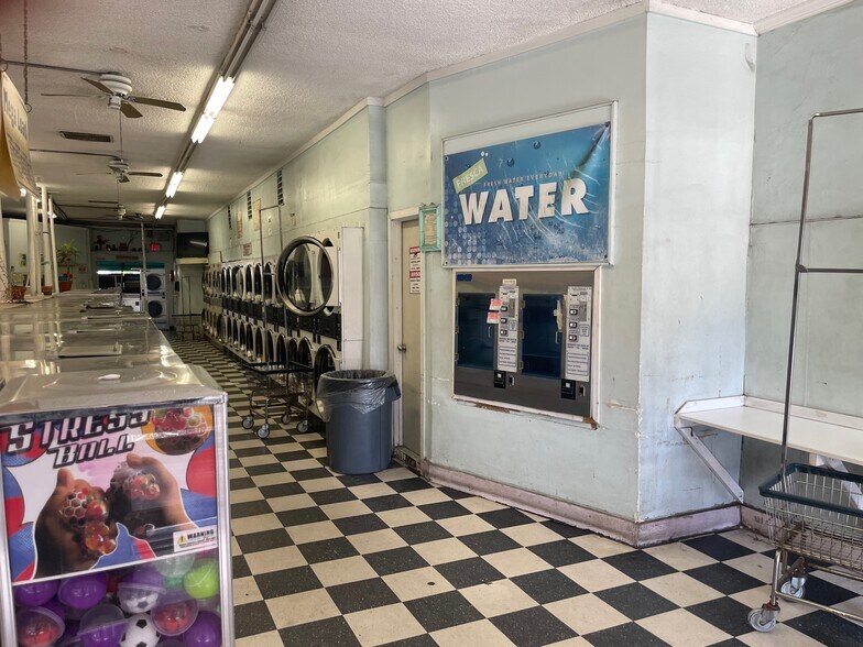 More Photos Of 3338 Santa Fe Ave, Long Beach General Retail For Sale