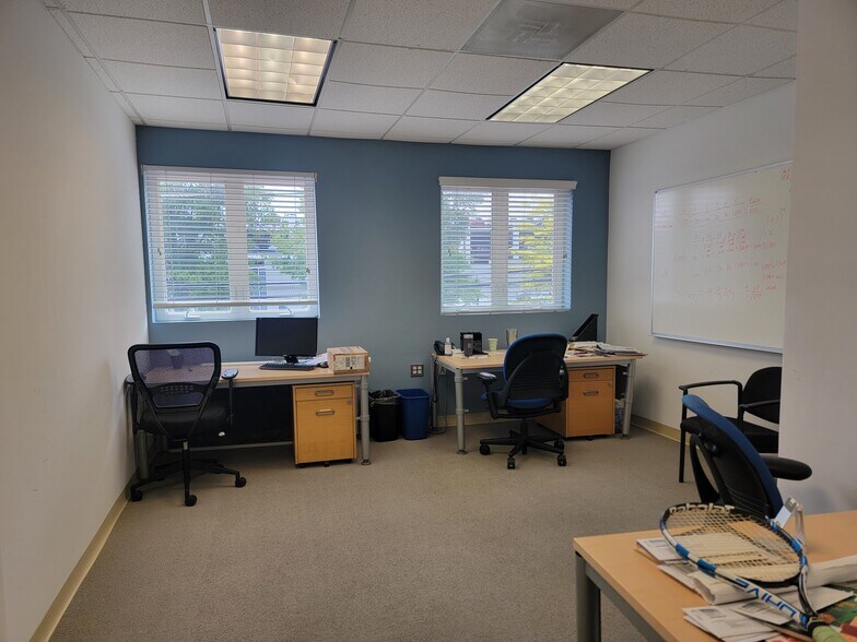 More Photos Of 4929 Bethesda Ave, Bethesda Restaurant For Sale