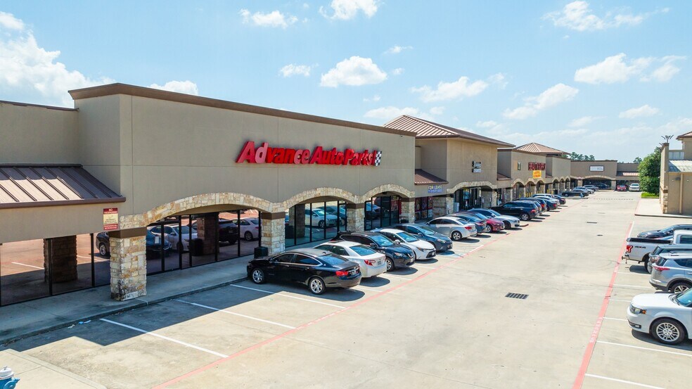 More Photos Of 1319 Cypress Creek Parkway, Houston Storefront For Lease