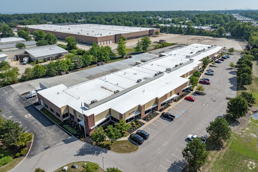 More Photos Of 909 Canterbury Rd, Westlake Warehouse For Lease