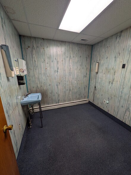 More Photos Of 7620-24 Ogontz ave, Philadelphia Office For Sale
