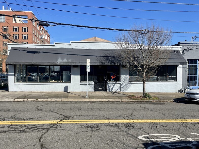 More Photos Of 601 SE Clay St, Portland Light Manufacturing For Sale