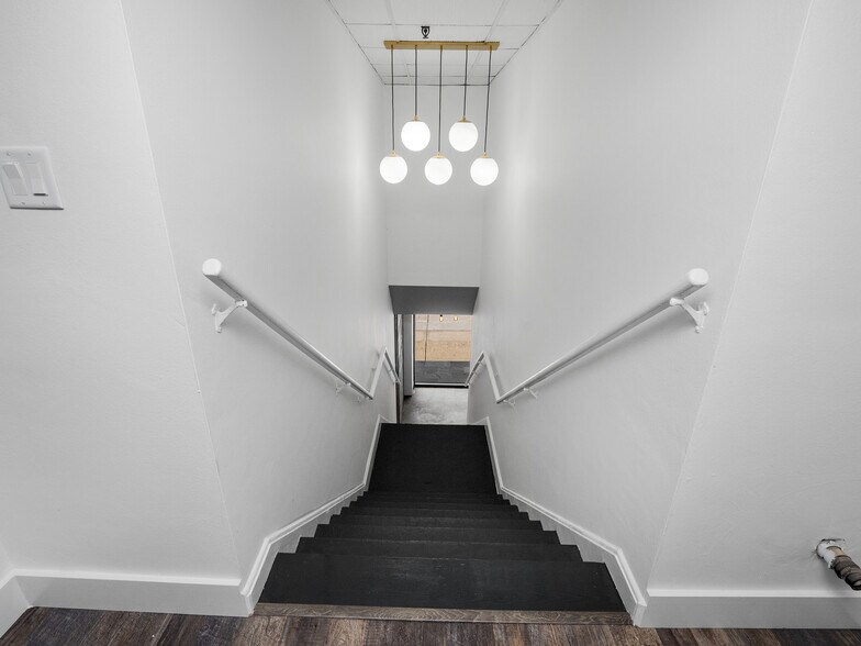 More Photos Of 245 E Adams St, Jacksonville Loft Creative Space For Lease