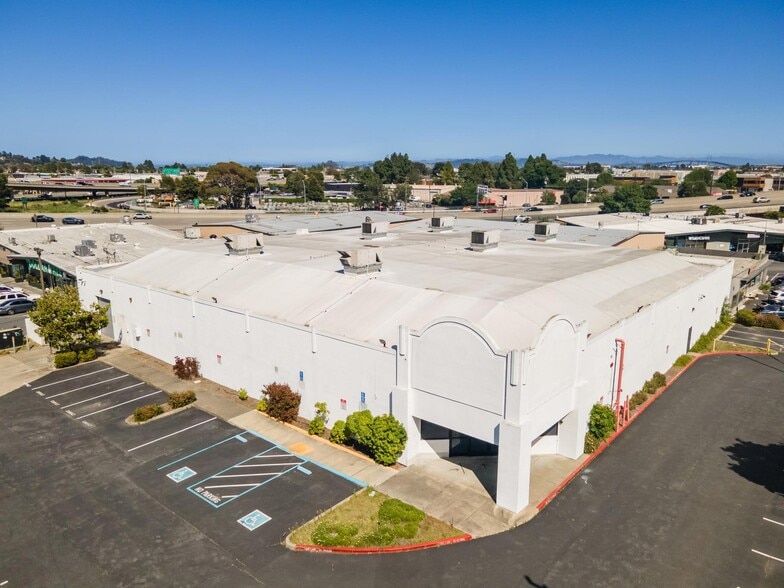 Primary Photo Of 869 W Francisco Blvd, San Rafael Freestanding For Lease