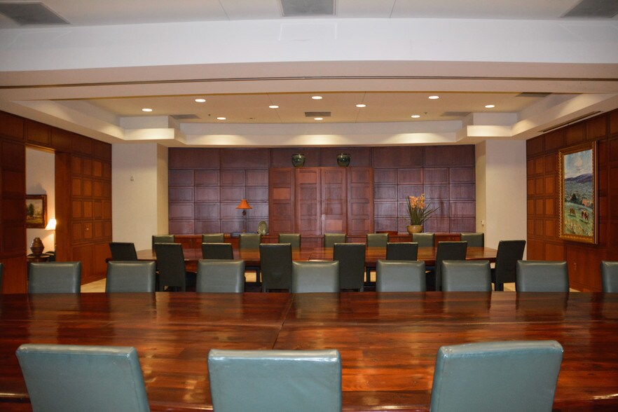 More Photos Of 1001 La Harpe Blvd, Little Rock Office For Sale