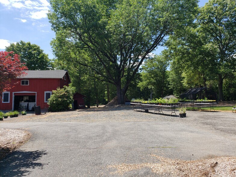 More Photos Of 5621 Berkshire Valley Rd, Oak Ridge Specialty For Sale