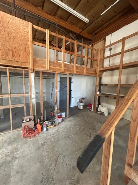 More Photos Of 1130 Industrial Ave, Petaluma Light Manufacturing For Sale