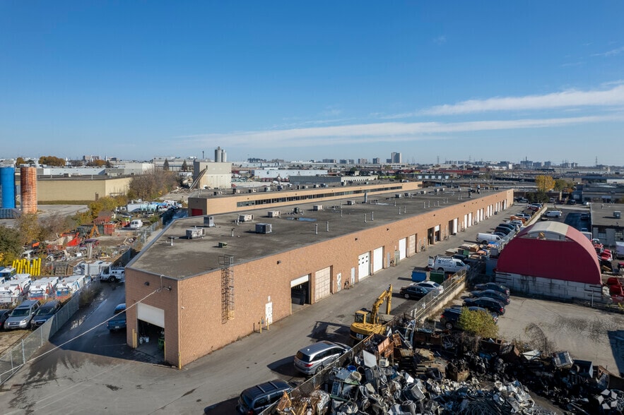 More Photos Of 94 Kenhar Dr, Toronto Showroom For Sale