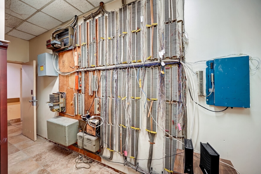 More Photos Of 8780 Valley Blvd, Rosemead Office For Lease