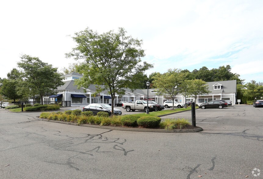 More Photos Of 1001-1009 Hebron Ave, Glastonbury General Retail For Lease