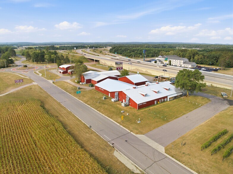 More Photos Of S2269 Timothy Ln, Baraboo General Retail For Sale