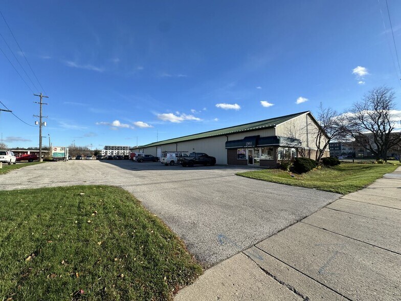 Primary Photo Of 954 Front Ave NW, Grand Rapids Manufacturing For Sale