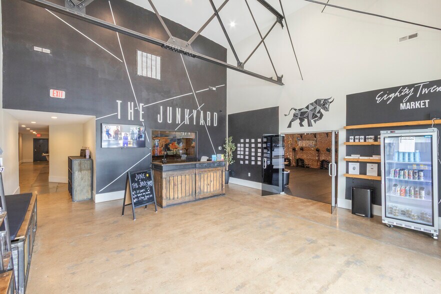 More Photos Of 107 E Orr St, Anderson General Retail For Sale