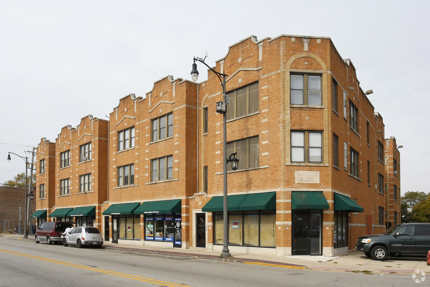 Primary Photo Of 601-611 Lake St, Maywood Multifamily For Sale