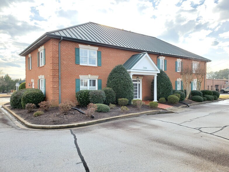 More Photos Of 7006 Pelham Rd, Greenville Office For Sale