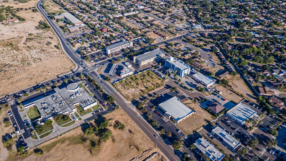More Photos Of 221 Calle Del Norte, Laredo Land For Sale