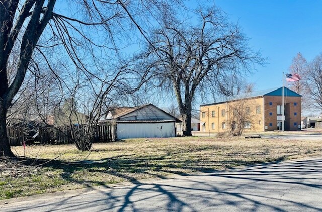 More Photos Of 602 Mill St, New Madrid Land For Sale