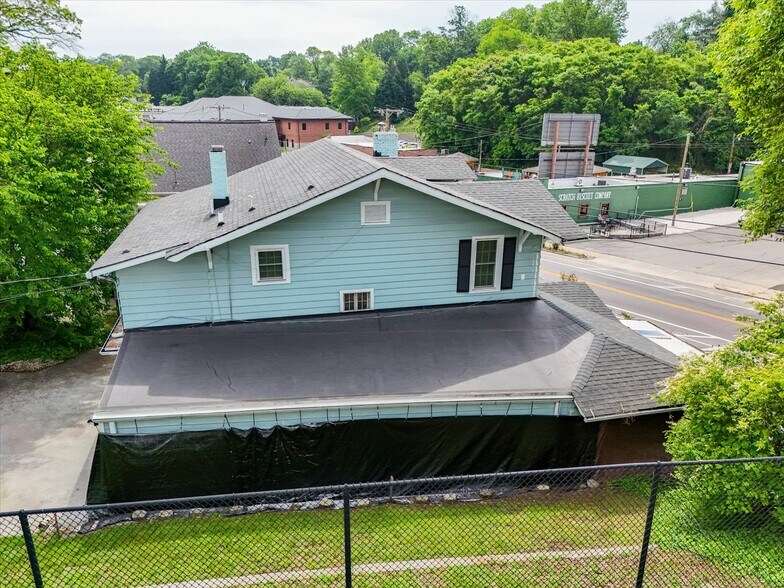 More Photos Of 1911 Memorial Ave SW, Roanoke Office Residential For Sale