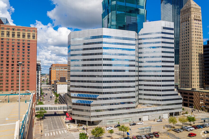 More Photos Of 900 S 2nd Ave, Minneapolis Office For Lease