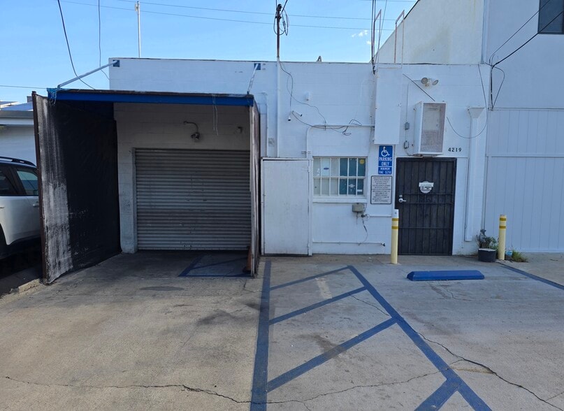 More Photos Of 4219 Sepulveda Blvd, Culver City Storefront For Lease