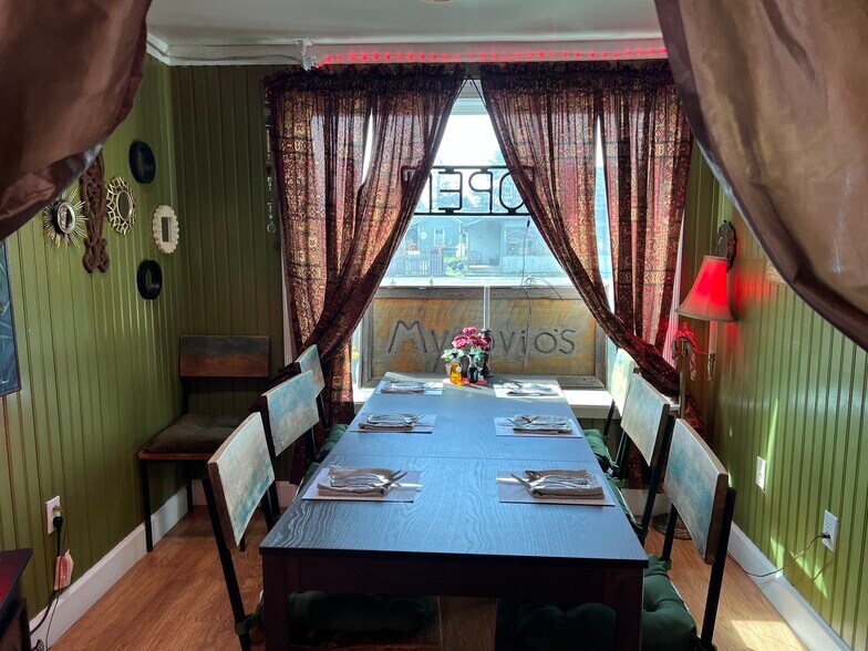 More Photos Of 1311 Bay Ave, Ocean Park General Retail For Sale