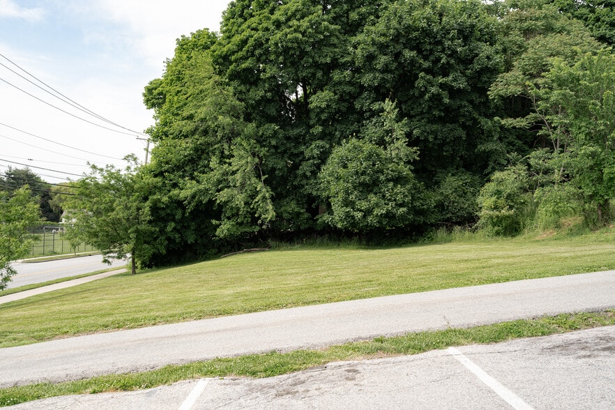 Primary Photo Of 352 Robinson Ave, Newburgh Land For Sale