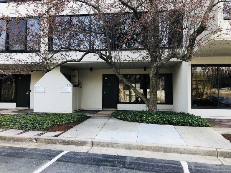 More Photos Of 11250 Roger Bacon Dr, Reston Office For Sale