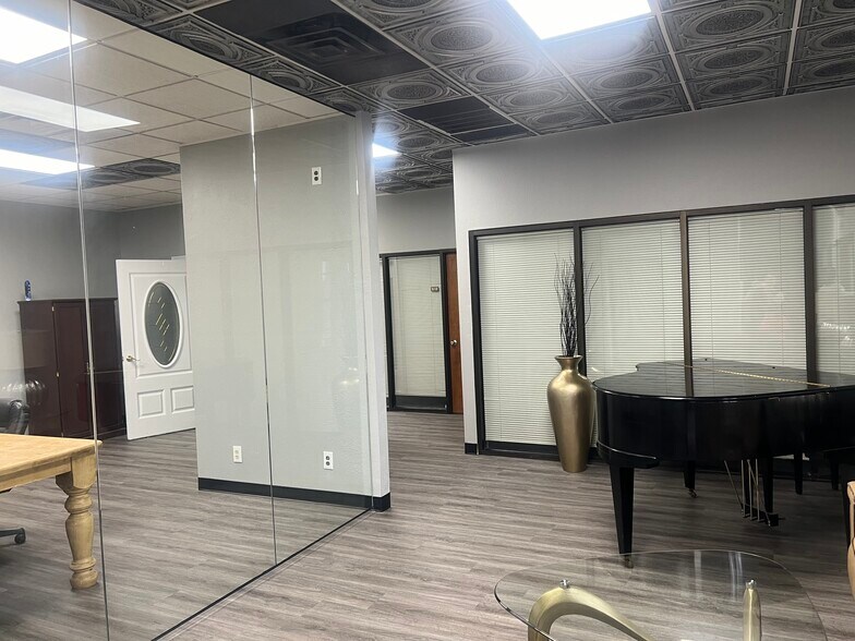 More Photos Of 5200 Paige Rd, The Colony Medical For Sale