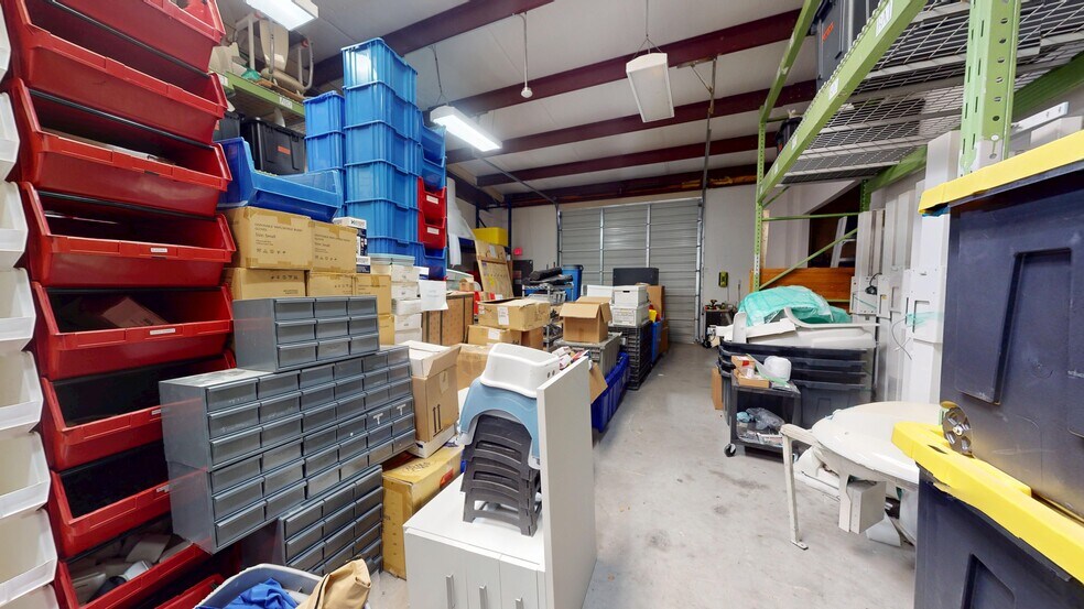 More Photos Of 2001 Windy Ter, Cedar Park Light Distribution For Lease