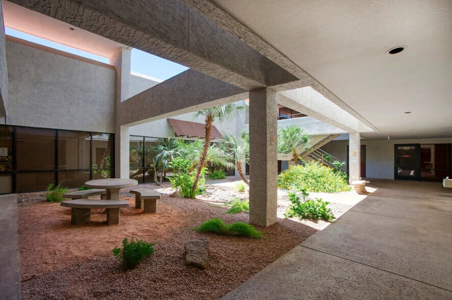 More Photos Of 4801 S Lakeshore Dr, Tempe Office For Lease