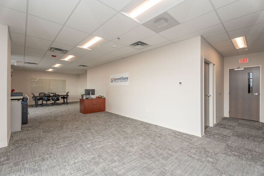 More Photos Of 2246 Zurich Dr, Fort Collins Warehouse For Lease