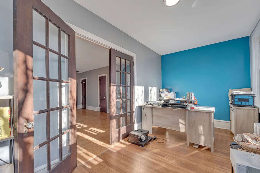 More Photos Of 535 Monmouth St, Gloucester City Medical For Sale