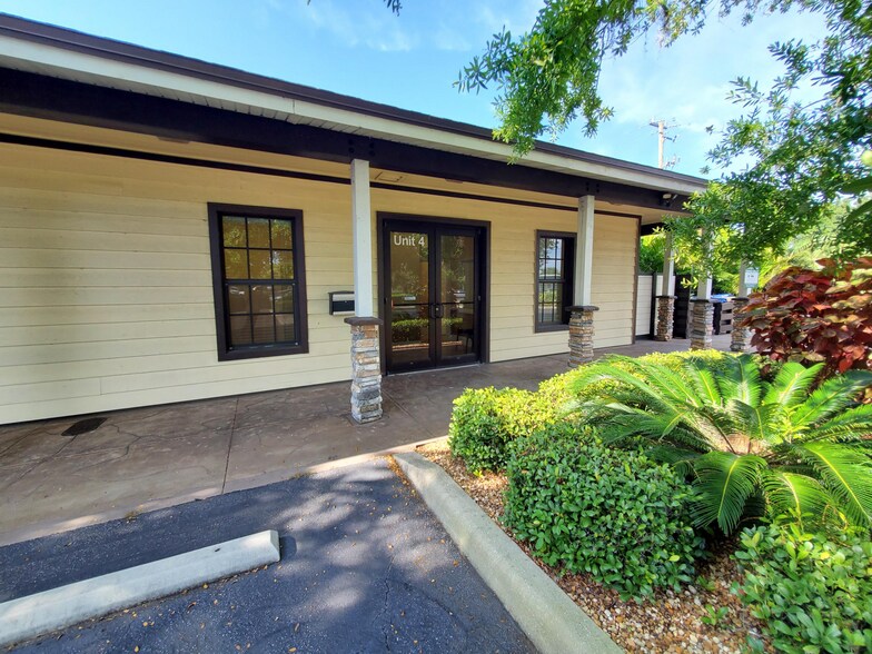 More Photos Of 2429 Manatee Ave E, Bradenton Medical For Lease