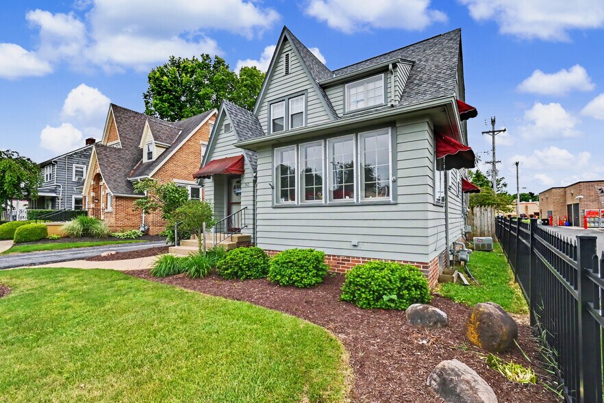 More Photos Of 743 1/2 Harding Way W, Galion Office Residential For Sale