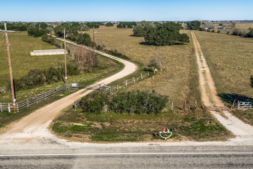 More Photos Of 3671 W Fm 1093 Rd, Wallis Land For Sale