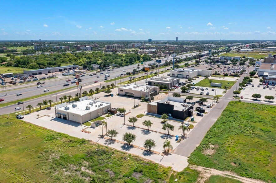 More Photos Of 4129 W 83 Expy, McAllen Freestanding For Sale