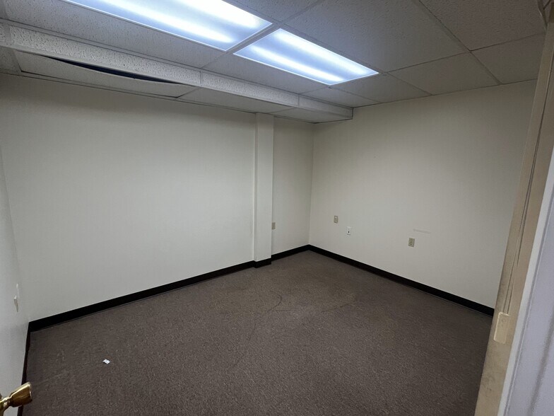 More Photos Of 370 Boston Post Rd, Orange Office For Lease