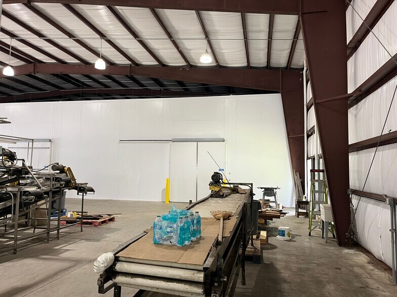 More Photos Of 2400 W Herman St, Pensacola Warehouse For Sale