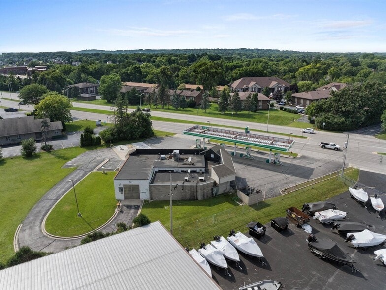 More Photos Of 11931 W Janesville Rd, Hales Corners Service Station For Sale