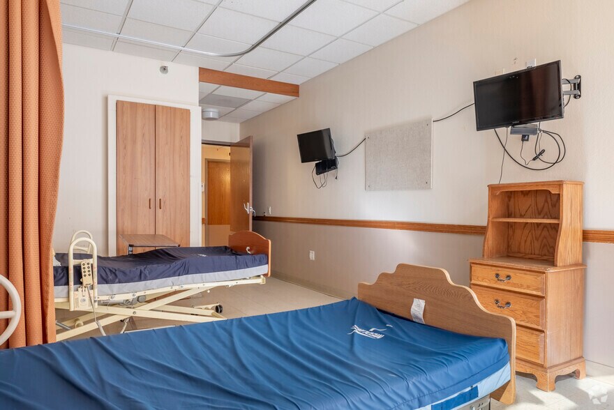 More Photos Of 1218 State St, Black Earth Skilled Nursing Facility For Sale