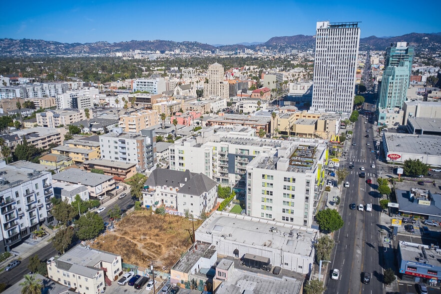 More Photos Of 728 S Manhattan Pl, Los Angeles Land For Sale