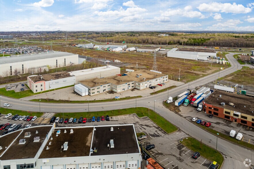 More Photos Of 2315 Boul Des Entreprises, Terrebonne Industrial For Sale
