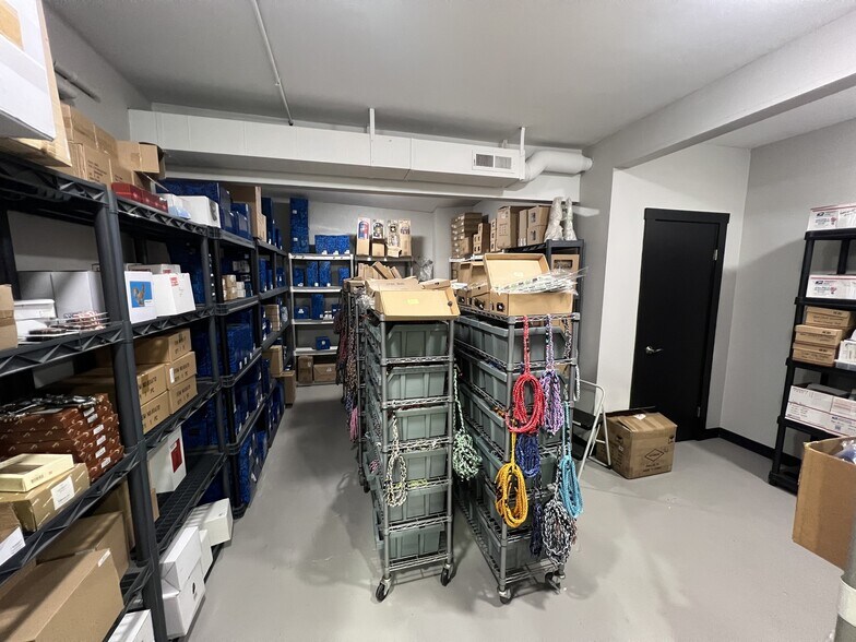 More Photos Of 465 E Main St, Batavia Warehouse For Sale