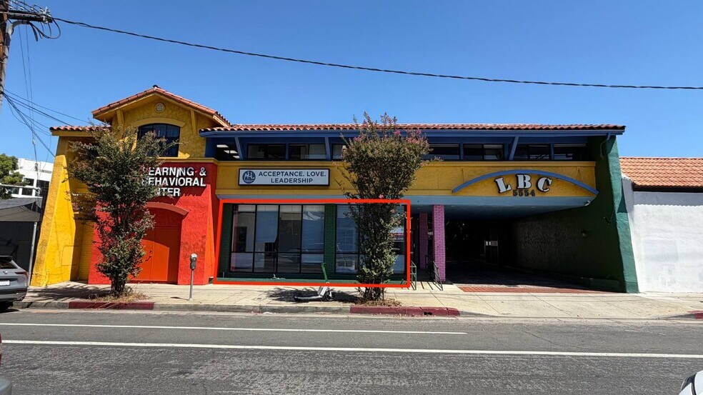More Photos Of 5554 Reseda Blvd, Tarzana Medical For Lease