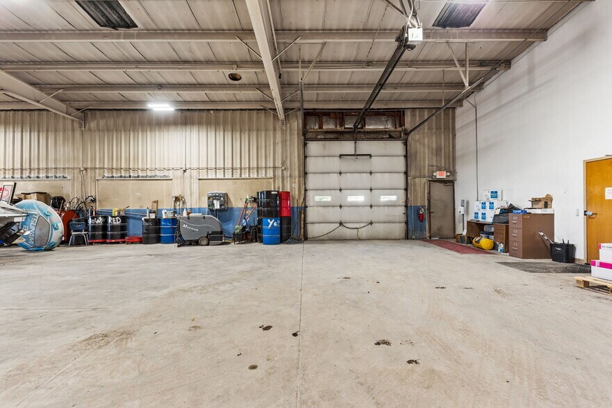 More Photos Of 675 W Plane St, Bethel Freestanding For Sale